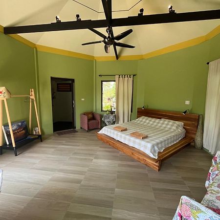 Navari Homestay Rayong Exterior photo