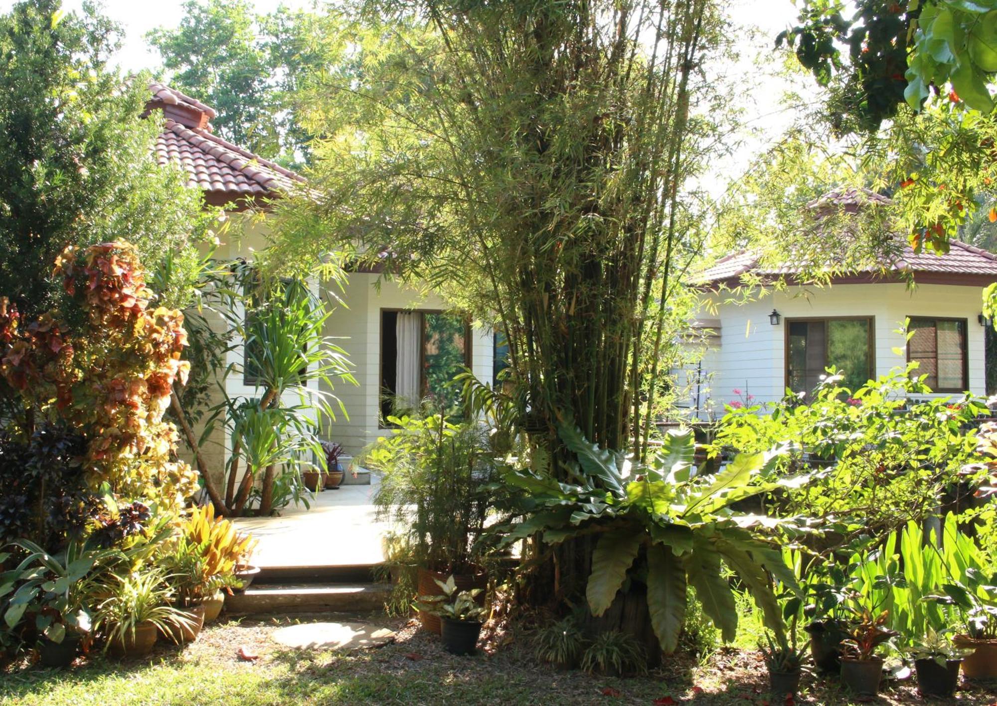 Navari Homestay Rayong Exterior photo